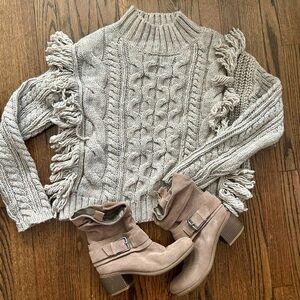 Oatmeal Fringe Colored Sweater